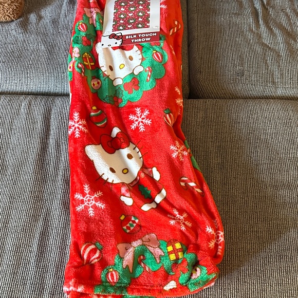 Hello Kitty Other - Hello Kitty christmas blanket